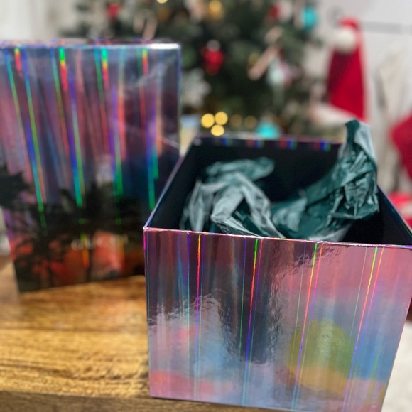 Gucci Collection Gift Box Palm Tree Silver Hard Pink Limited Edition - Picture 2 of 4